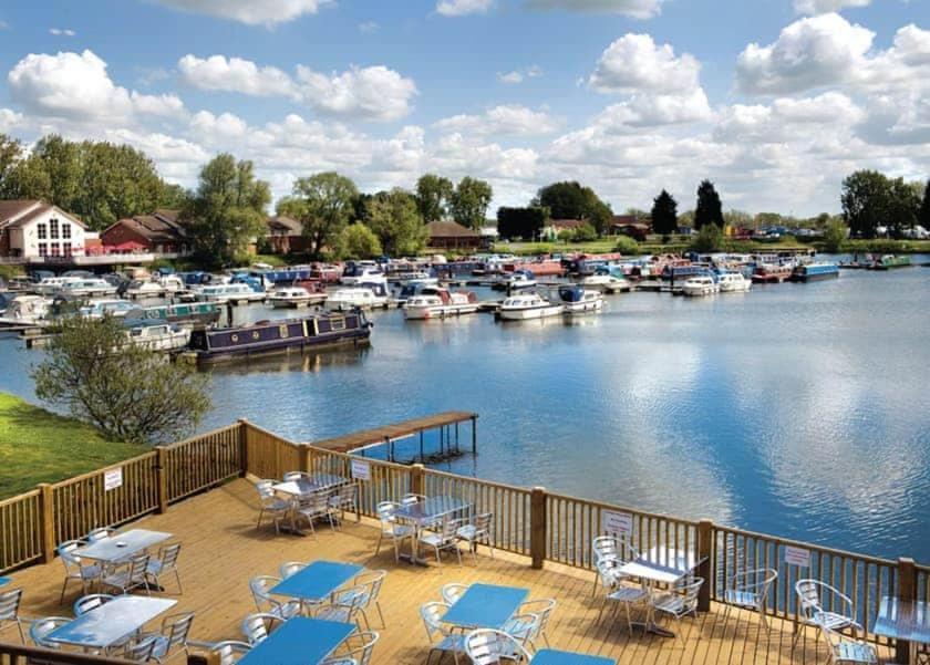 Billing Aquadrome Hotel Northampton Exterior foto